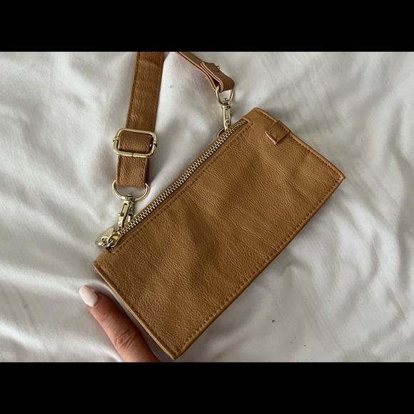 Small dainty crossbody bag - Picture 3 of 3